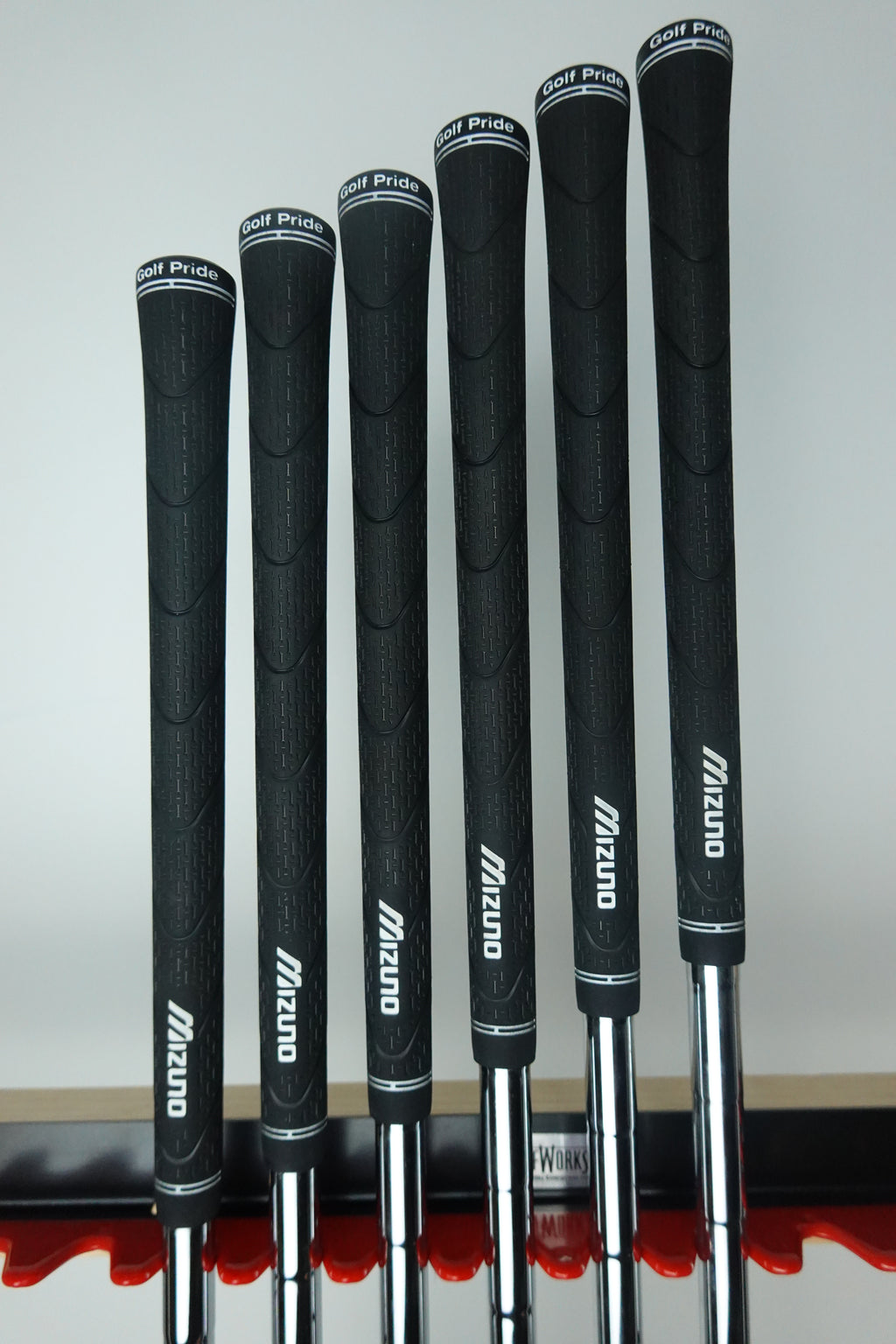 Mizuno JPX 923 Forged, 5-PW, Dynamic Gold 105S S200, Right Hand