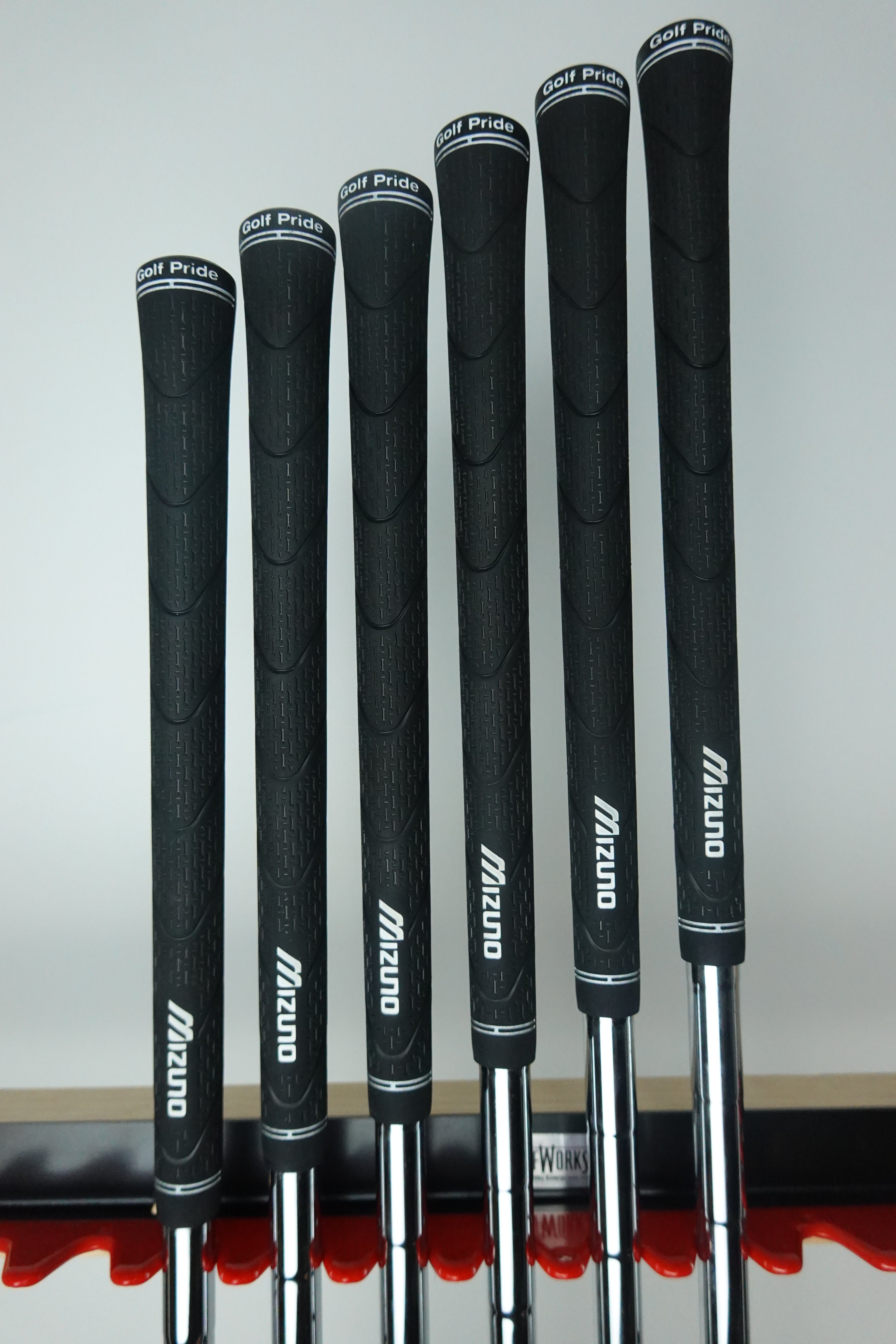 Mizuno JPX 923 Forged, 5-PW, Dynamic Gold 105S S200, Right Hand