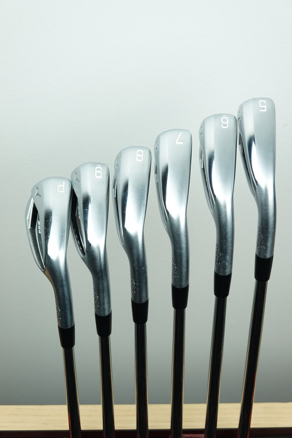 Mizuno JPX923 Hot Metal - Dynamic Gold 105 S200 - S Flex - Right Hand