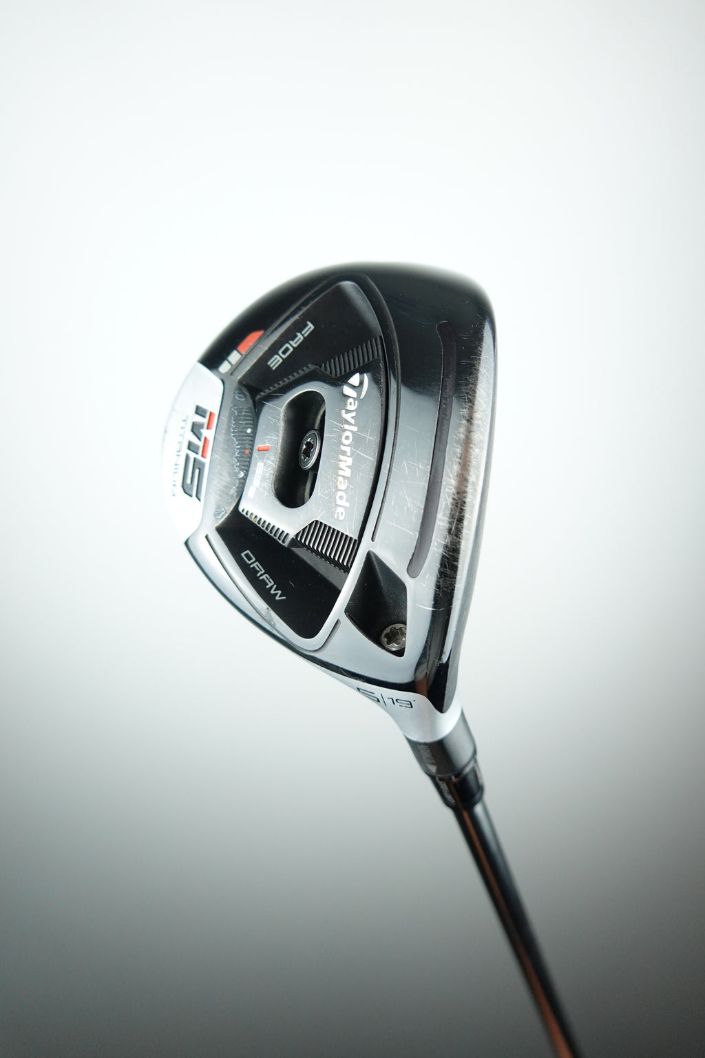 Used Taylormade M5 Titanium 5W Fairway Wood - 19.0 Degree - Stiff Flex - Right Hand - Daimana DF60S Shaft