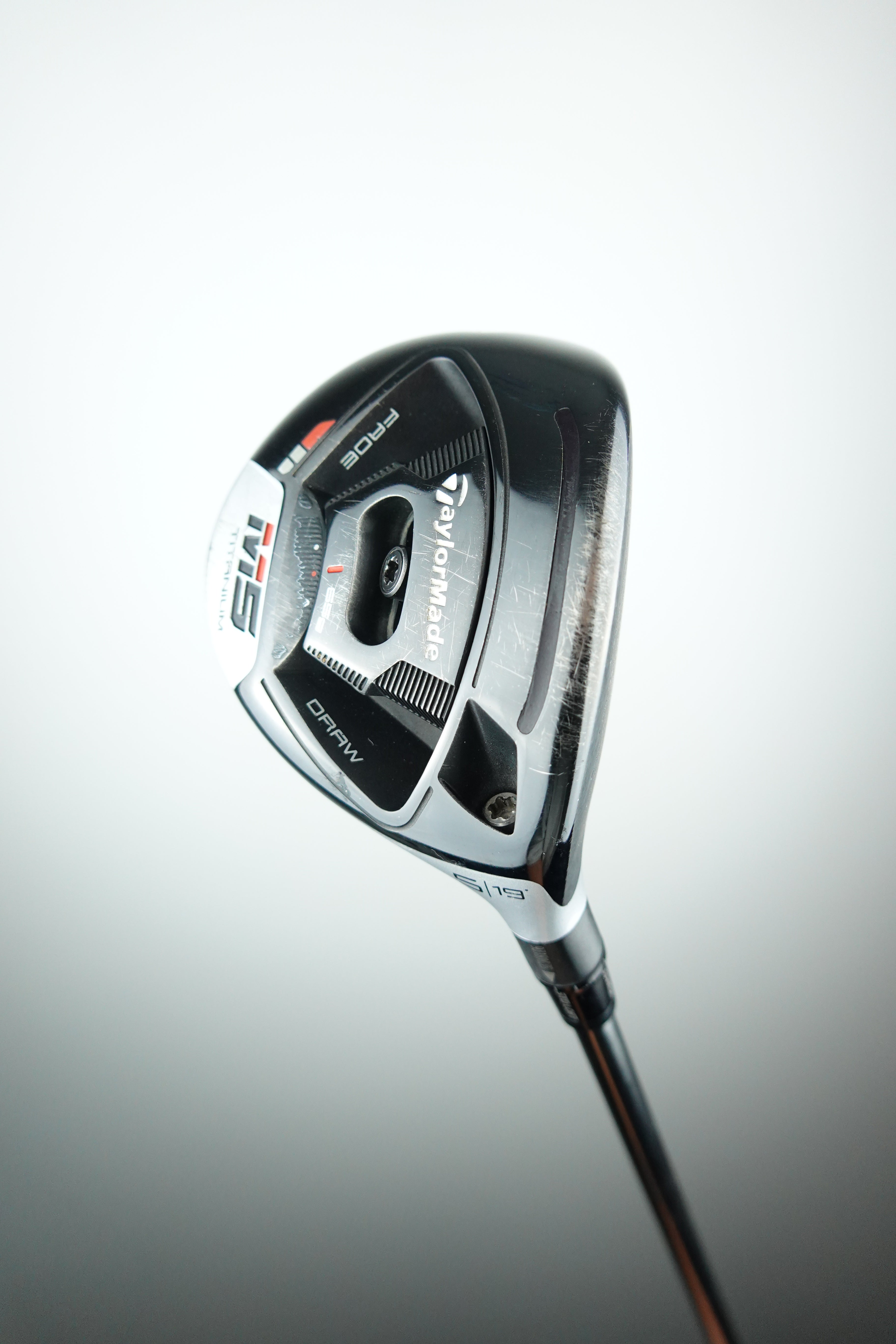 Used Taylormade M5 Titanium 5W Fairway Wood - 19.0 Degree - Stiff Flex - Right Hand - Daimana DF60S Shaft
