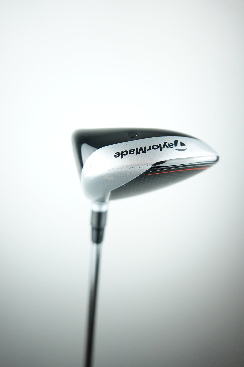 Used Taylormade M5 Titanium 5W Fairway Wood - 19.0 Degree - Stiff Flex - Right Hand - Daimana DF60S Shaft