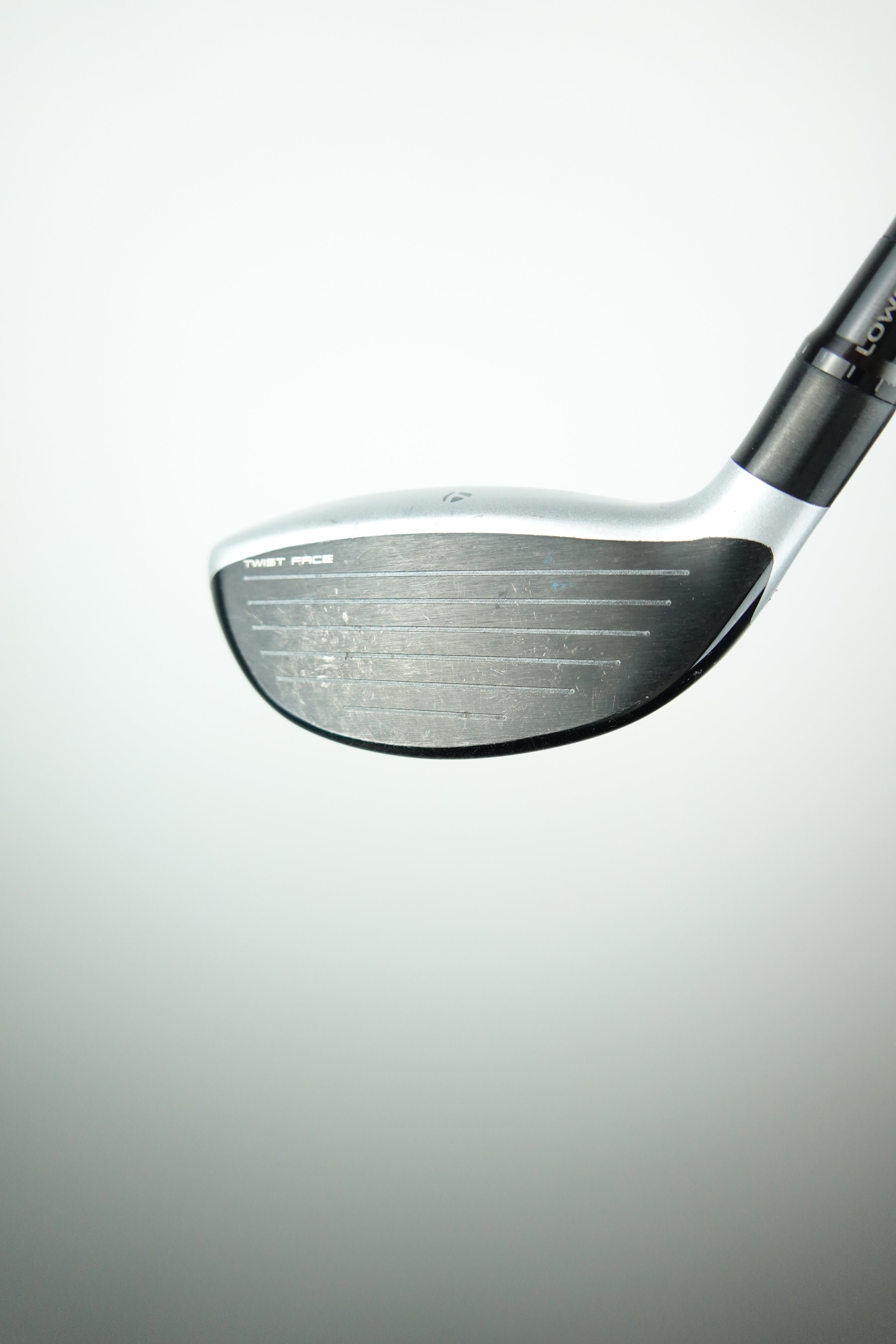 Used Taylormade M5 Titanium 5W Fairway Wood - 19.0 Degree - Stiff Flex - Right Hand - Daimana DF60S Shaft