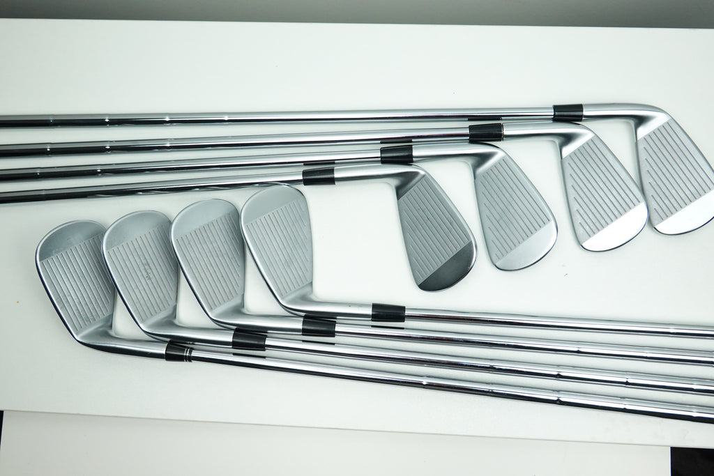 Mizuno JPX921 Forged 4-GW Iron Set - Stiff Flex - Right Hand - Dynamic Gold 120 S200 Shaft
