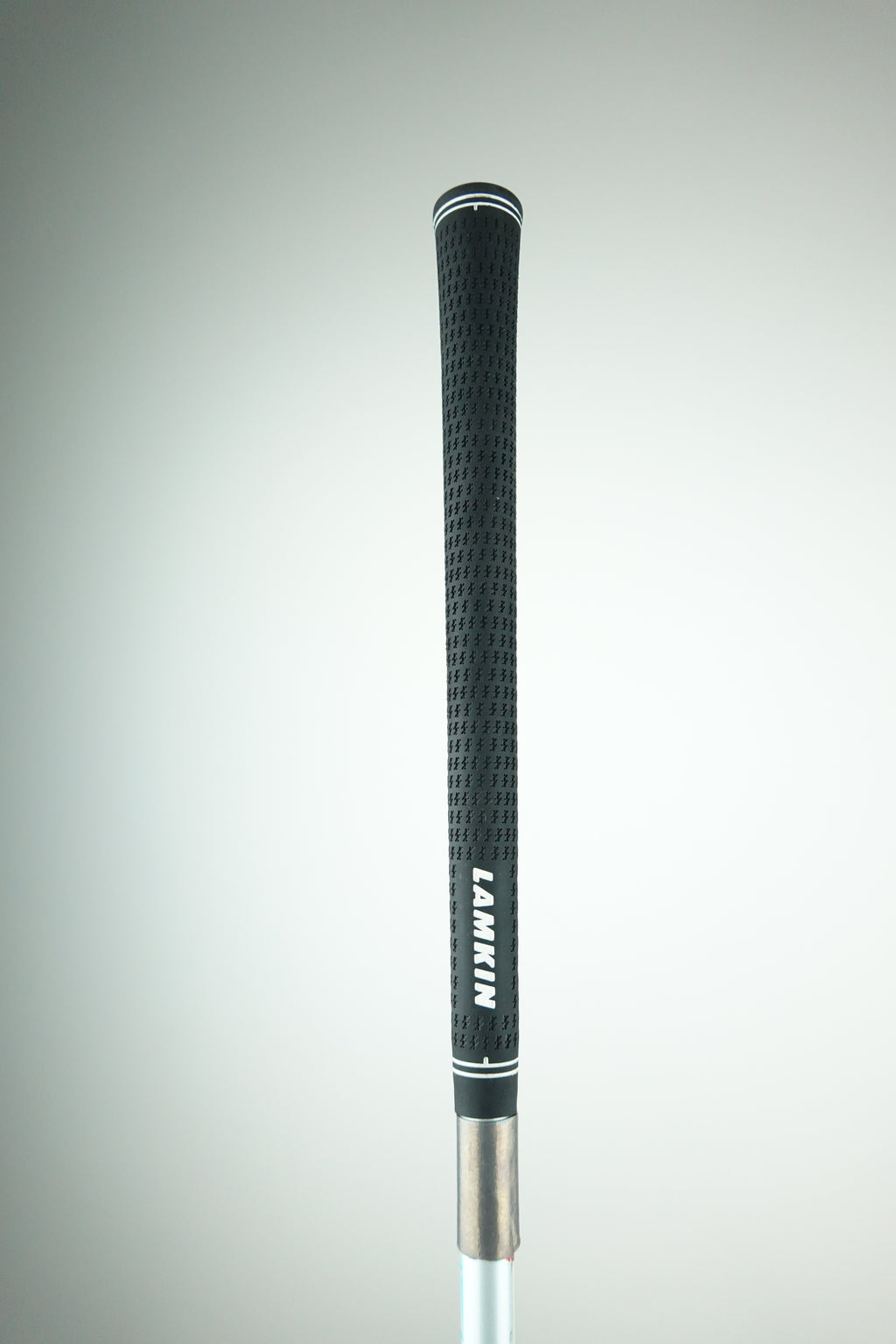 Taylormade M5 Titanium 5 Fairway Wood - 19 Degree - Stiff Flex - Right Hand - Tour AD GP-6S Shaft