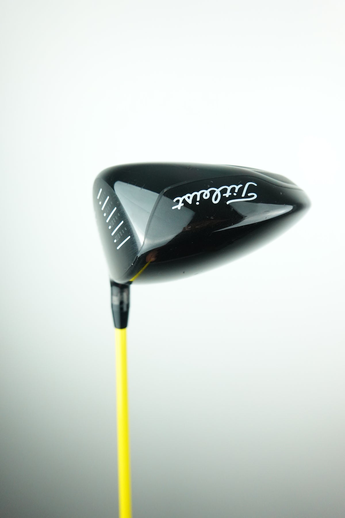Titleist 913 D3 Driver - 9.5 Degree - Tour AD MT-6S - Stiff - Right Hand